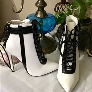 Gorgeous never worn boots